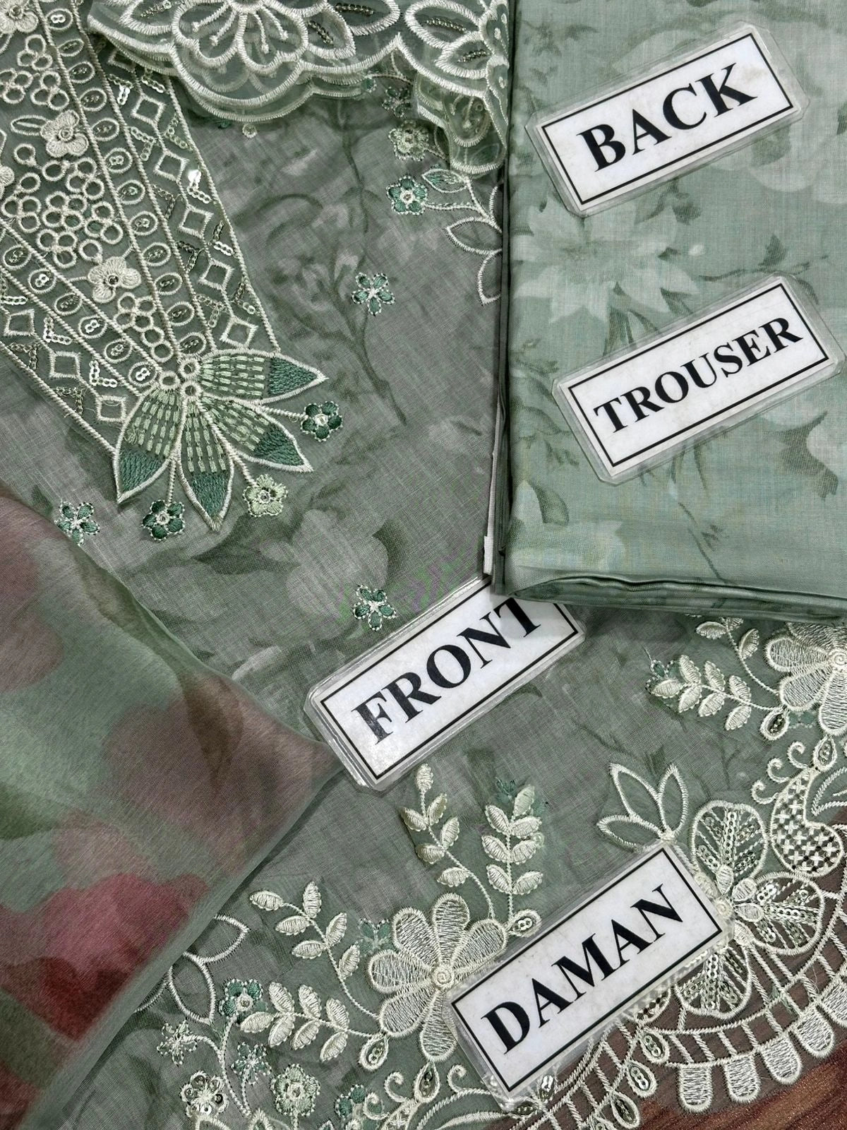 Iznik Unstitch Lawn Collection