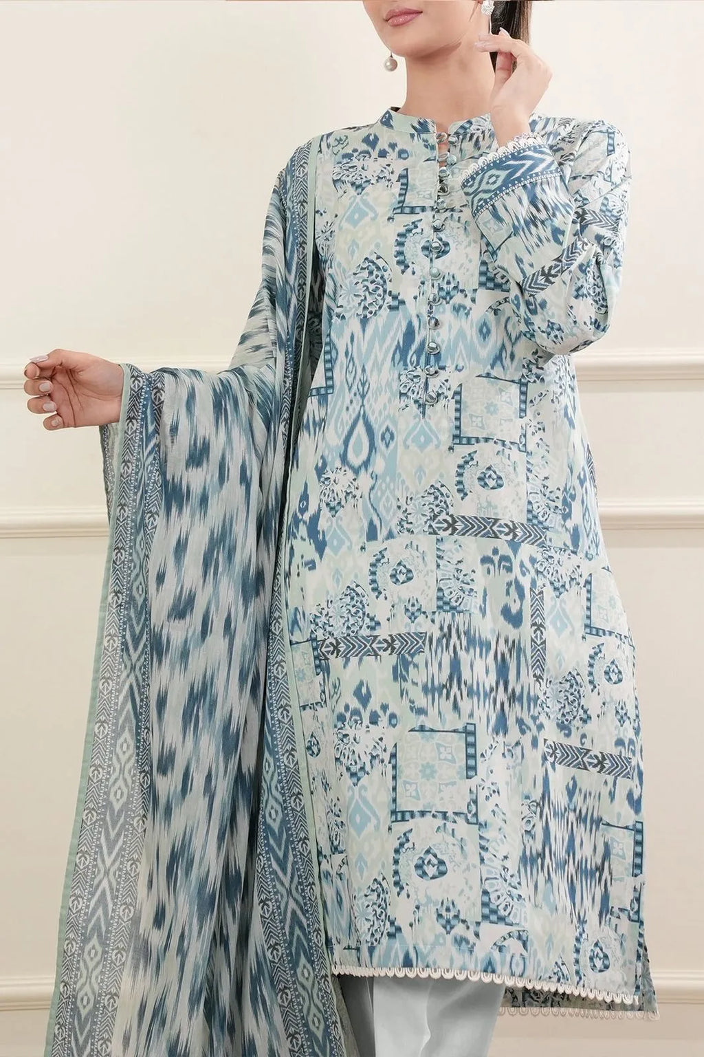 Saya Unstitch Lawn Collection