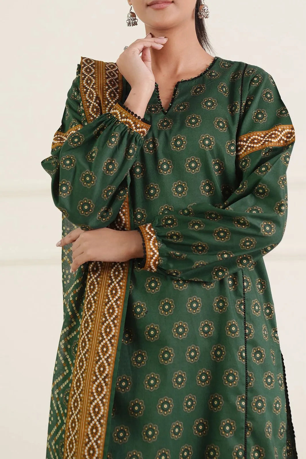Saya Unstitch Lawn Collection