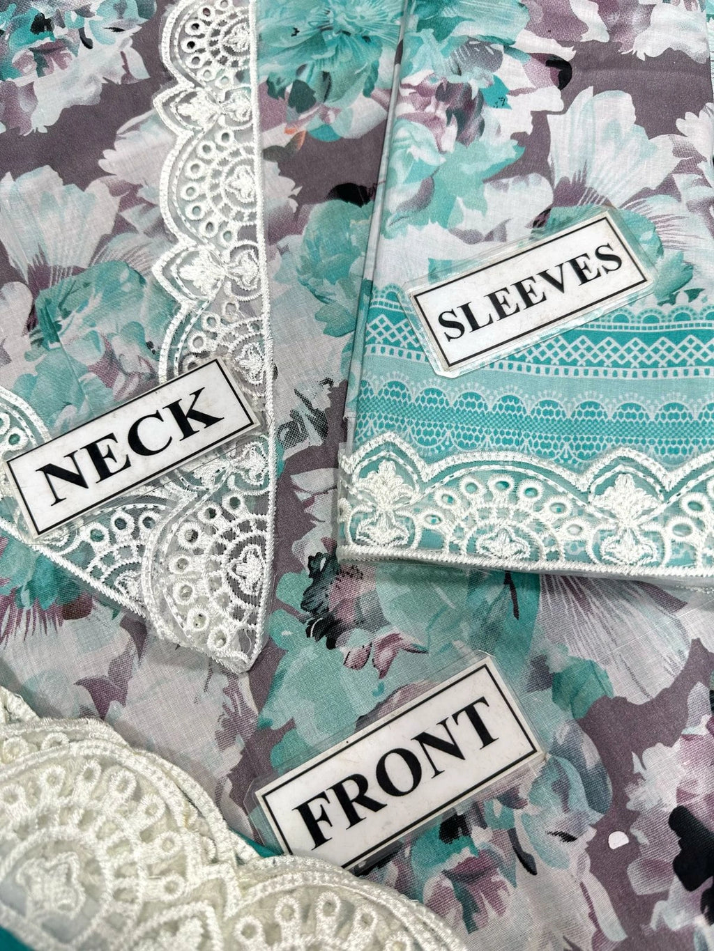 Zainab Chottani Unstitch Lawn Collection